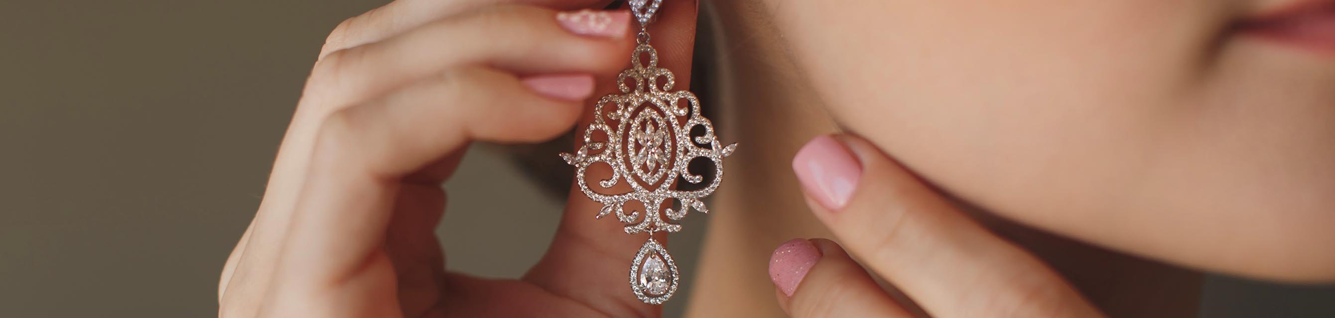 Coloured Diamonds: Rarity, Grading and Resale Value - Diamond Brothers