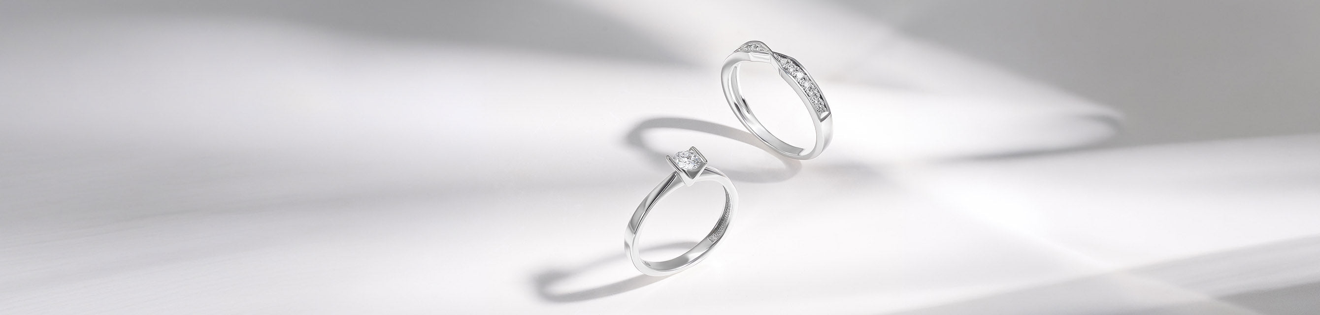 Selling Diamond Solitaire Rings vs Multi-Stone Rings: What Affects Resale Value More - Diamond Brothers