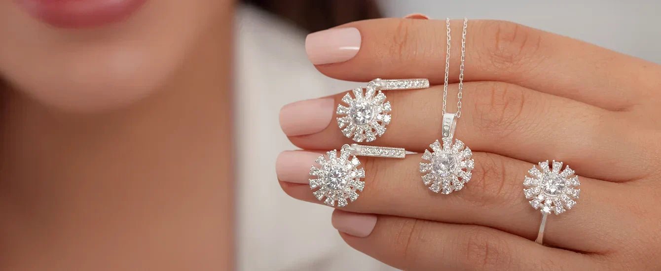 Selling Diamonds: What Buyers Really Look For - Diamond Brothers
